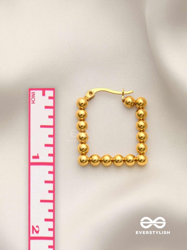 AURELIA HOOPS – MINIMAL YET ELEGANT GOLD GEOMETRIC STAINLESS STEEL HOOPS