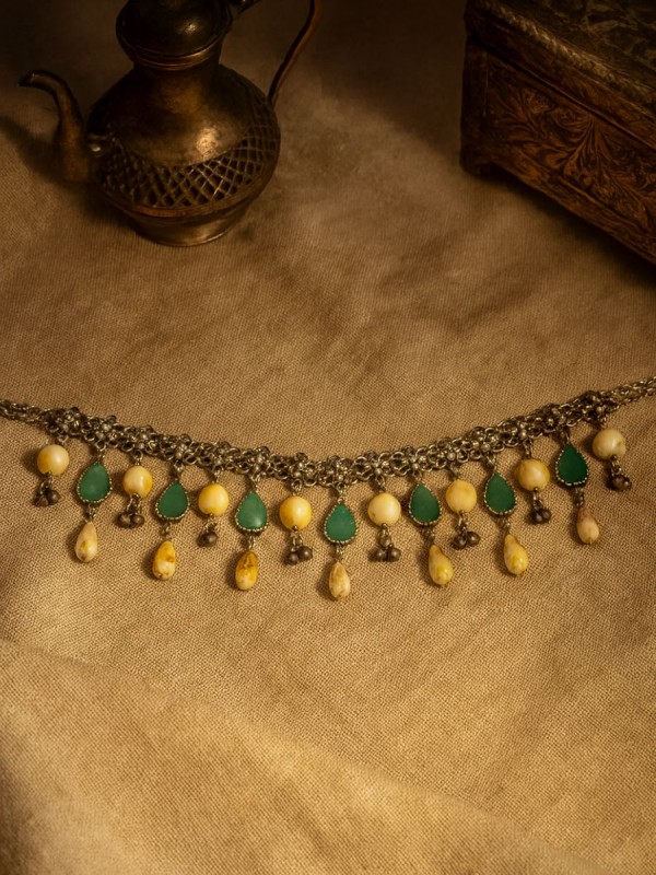 TRIBAL GRACE – EARTHY STONE AND OXIDISED NECKPIECE