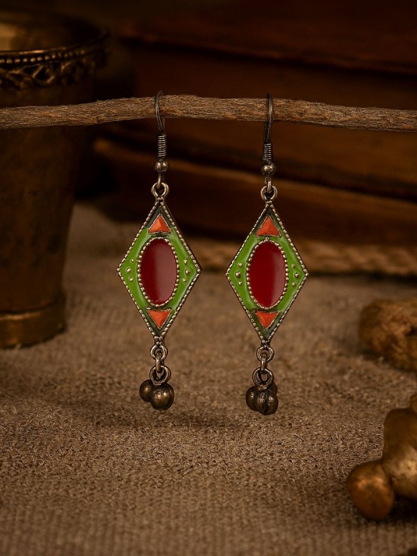 GEOMETRIC GRACE- DIAMOND-SHAPED OXIDISED EARRINGS