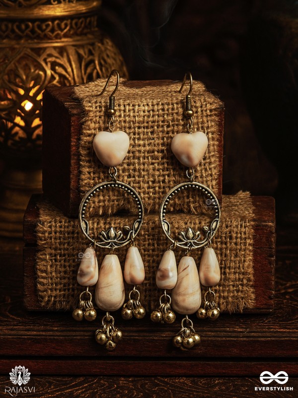 SAND DUNE - ROUND OXIDISED EARRING