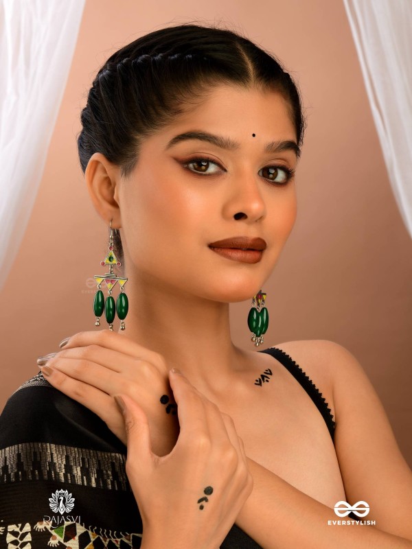 HALF-MOON OXIDISED EARRINGS