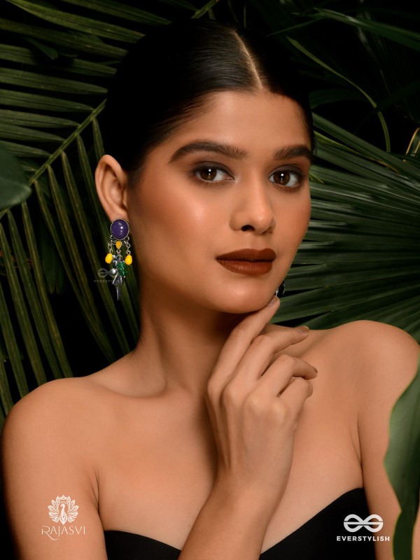 FOREST FLAIR - OXIDISED LEAF EARRING