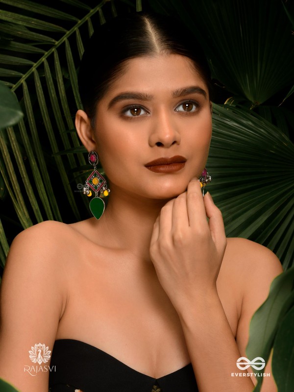 FOREST FLAME - STATEMENT GREEN DROP EARRING