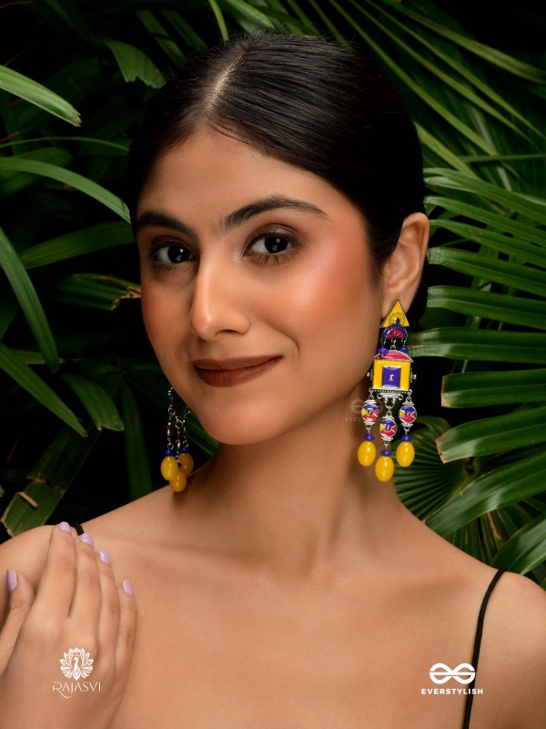 RANG MANTRA - GEOMETRIC OXIDISED EARRING