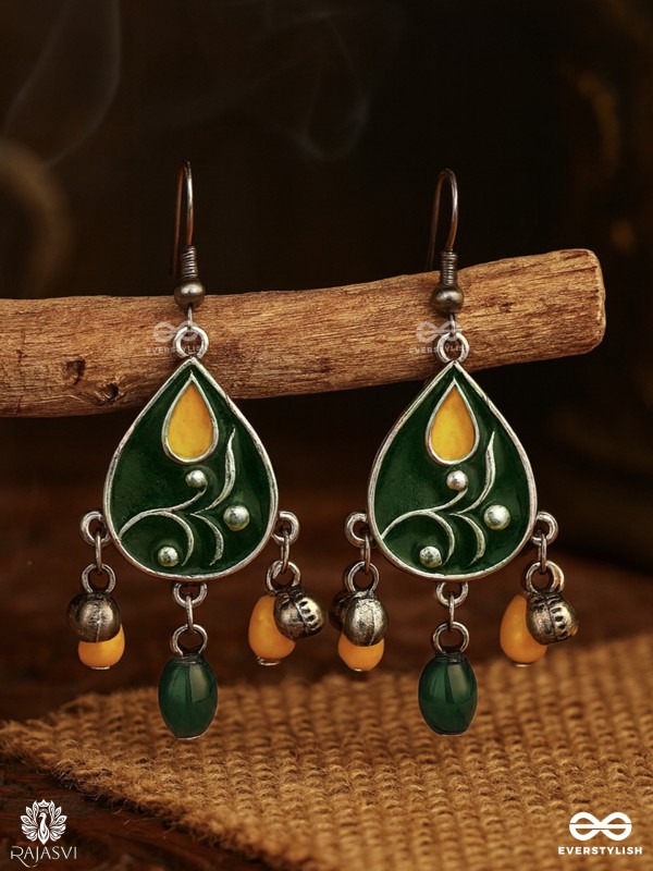 FOREST CHARM – ENAMELLED OXIDISED EARRING