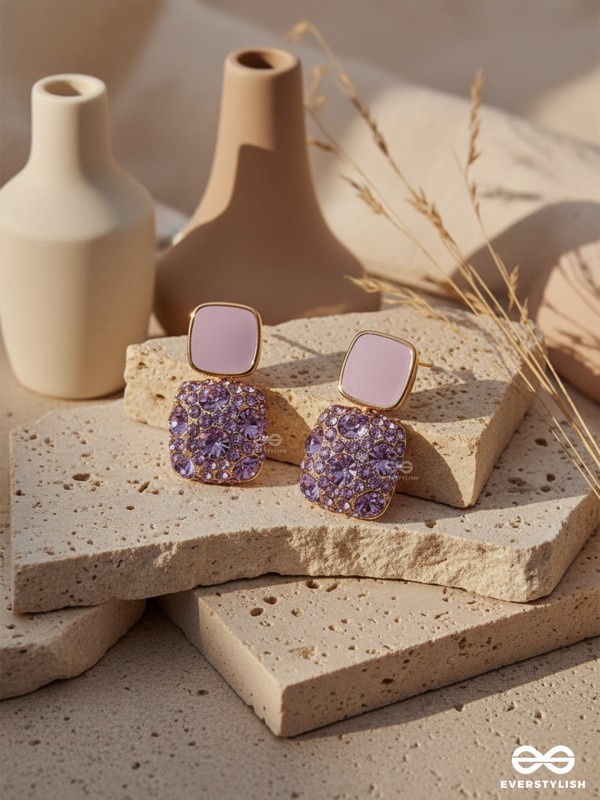 CRYSTAL BYTE – LILAC SHINE STUDS WITH CRYSTAL-CANDY STONES