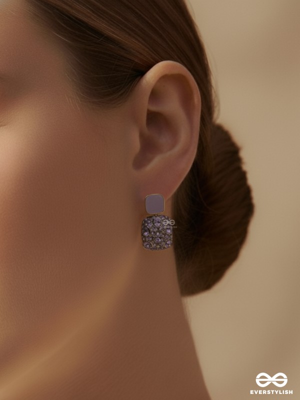 CRYSTAL BYTE – LILAC SHINE STUDS WITH CRYSTAL-CANDY STONES