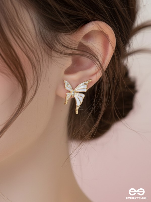 THE ETHERA – ANGELIC GOLDEN FAIRY STUDS 