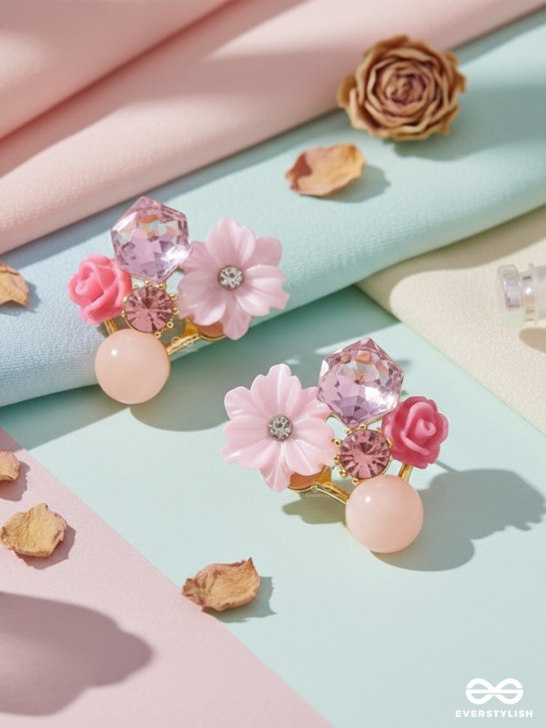 PETAL POP – CHARMING STUDS IN PINK SHADES WITH FLOWER DETAILS