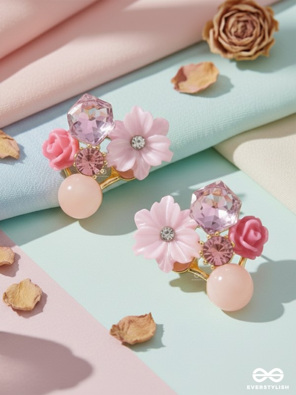 PETAL POP – CHARMING STUDS IN PINK SHADES WITH FLOWER DETAILS