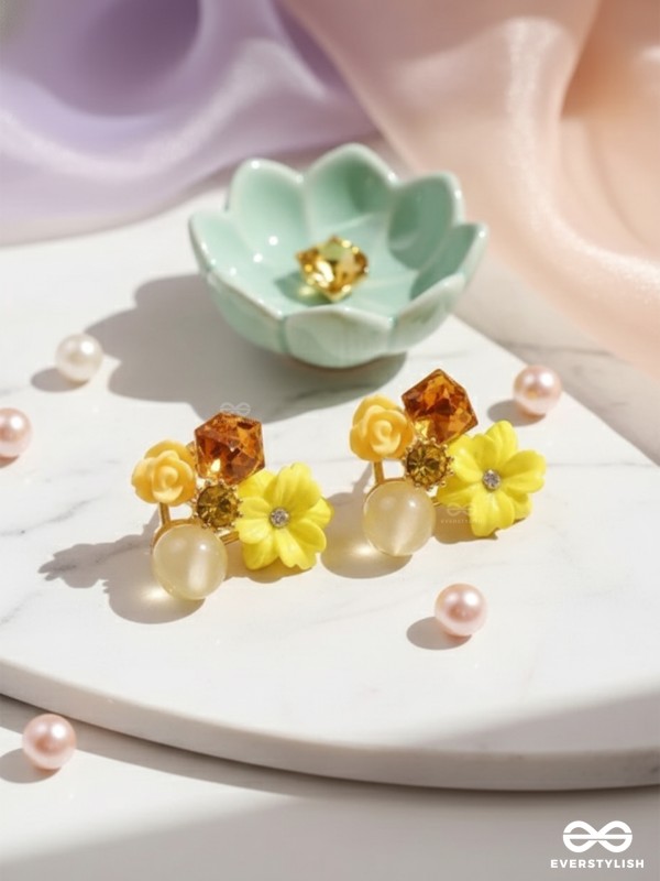 PETAL POP – CHARMING STUDS IN YELLOW SHADES WITH FLOWER DETAILS