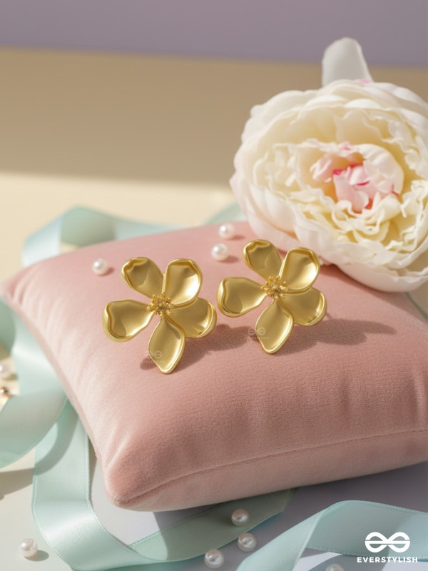 MELLOW MARIGOLD – MATTE FINISH FLORAL EARRINGS