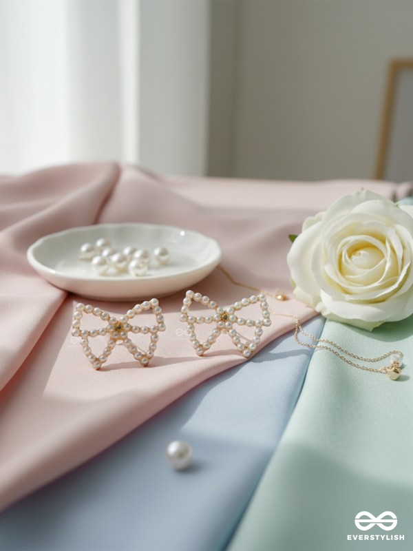 DAINTY TIE – SOPHISTICATED PEARL BOW EARRINGS