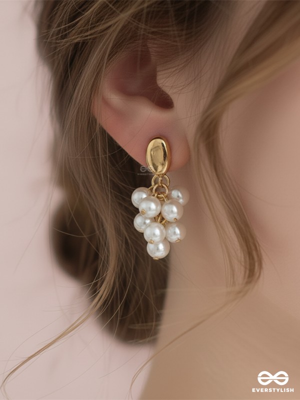PEARL CHIME – DAINTY MULTI-PEARL DROP EARRINGS 