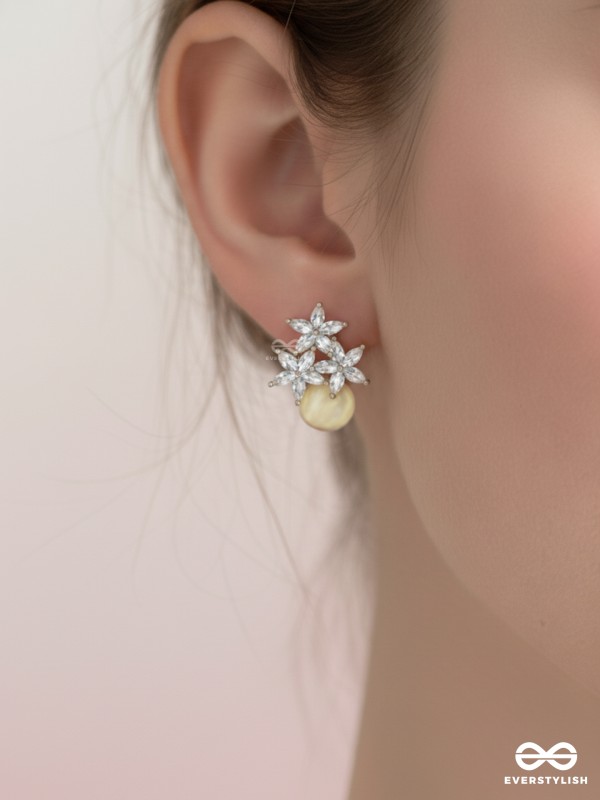STARDUST FLURRY – CRYSTAL CLUSTER STUDS