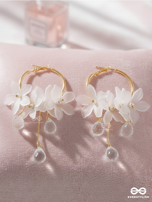 SOFTFLARE BLOOM – AIRY PETAL DANGLERS