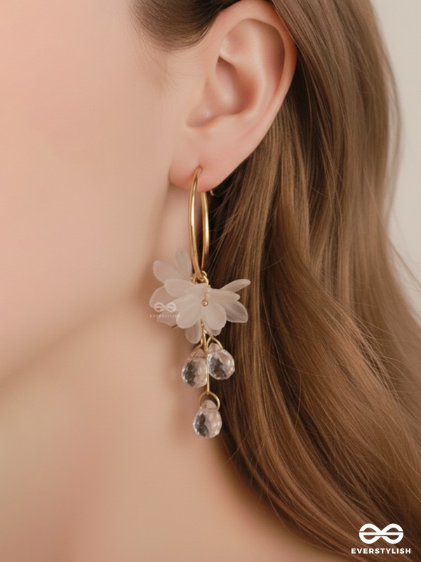 SOFTFLARE BLOOM – AIRY PETAL DANGLERS