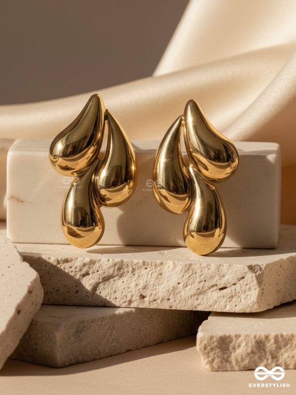 MOLTEN DROP TRIO – SCULPTED GOLD STUD EARRINGS