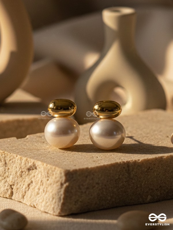 SUGAR PILL – SWEET AND SLEEK PEARL EARRINGS 