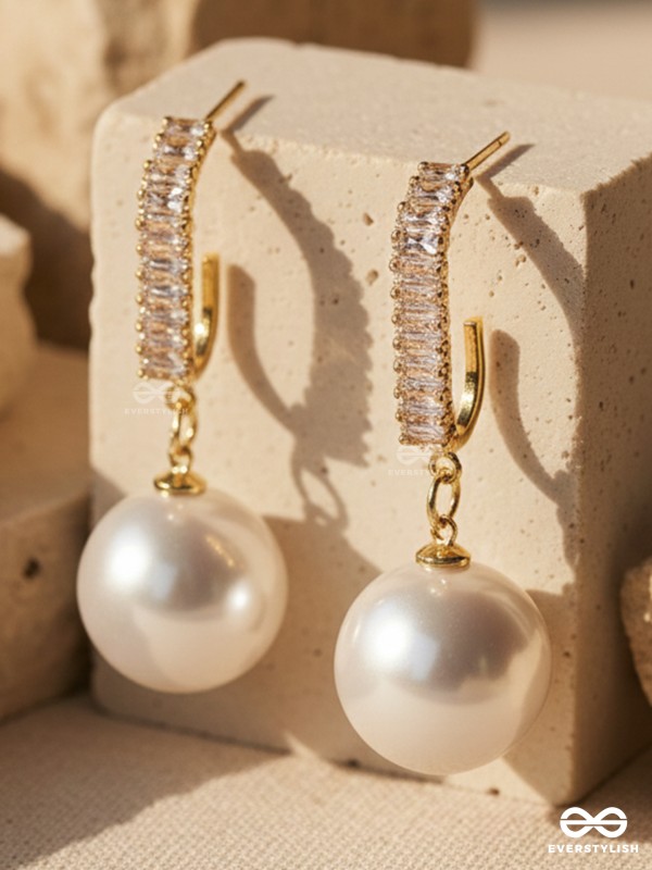 CRYSTAL DRIP – BAGUETTE PEARL DROP EARRINGS