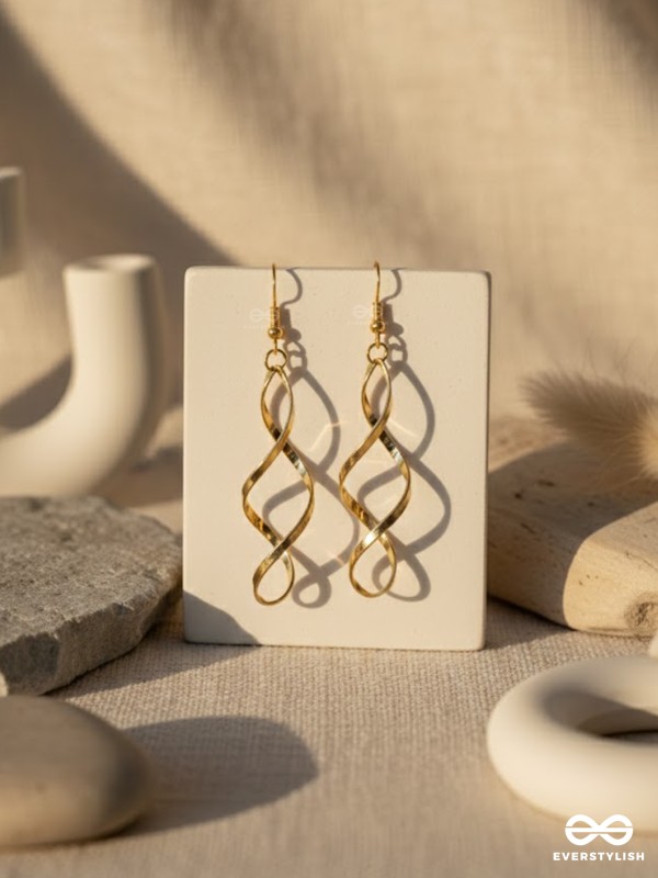 INFINITY DRIFT – FLUID SCULPTURAL DROP EARRINGS