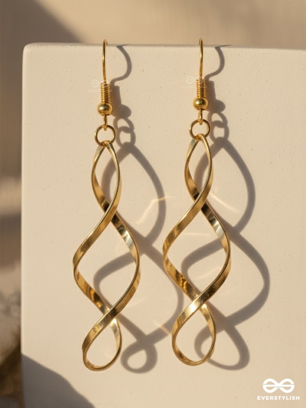 INFINITY DRIFT – FLUID SCULPTURAL DROP EARRINGS