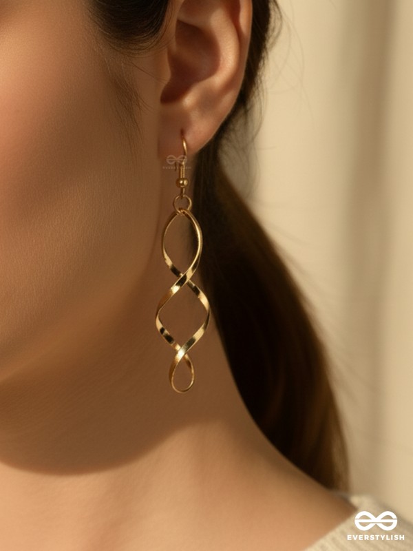 INFINITY DRIFT – FLUID SCULPTURAL DROP EARRINGS