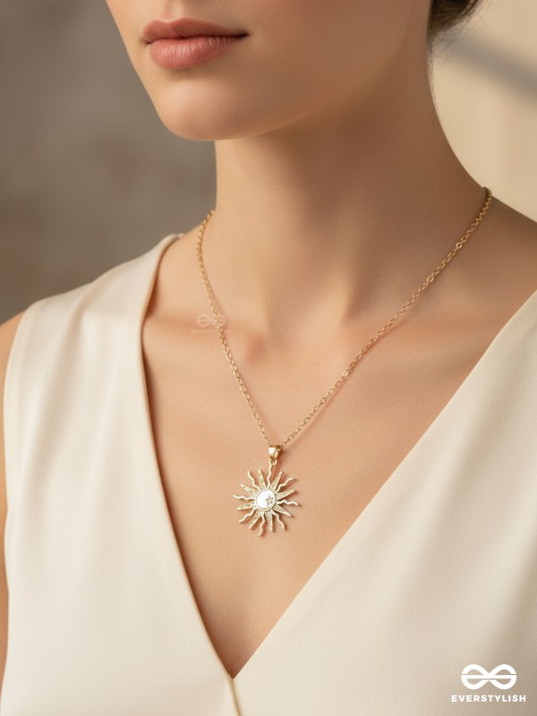 SUNRAY – RADIANT STATEMENT SUN PENDANT NECKLACE