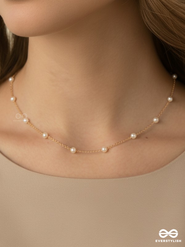 DOT N DASH – PLAYFUL PEARL LINK NECKLACE