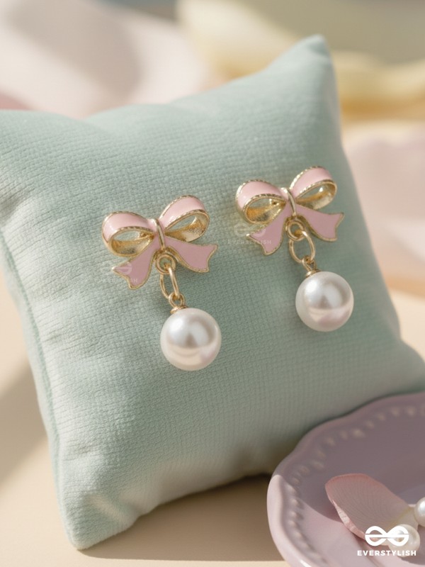 BOWBERRY – PEARL DROP EARRINGS