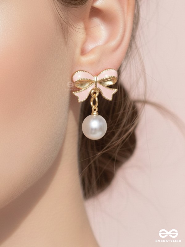 BOWBERRY – PEARL DROP EARRINGS