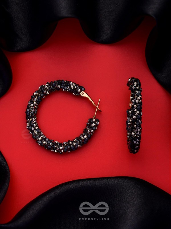 THE PARTY POPPERS ILLUMINATING STATEMENT HOOPS - Black