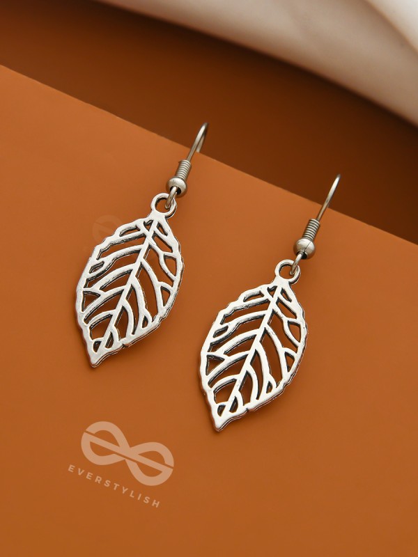 The wonderful wish list cut out leaf earrings- Silver