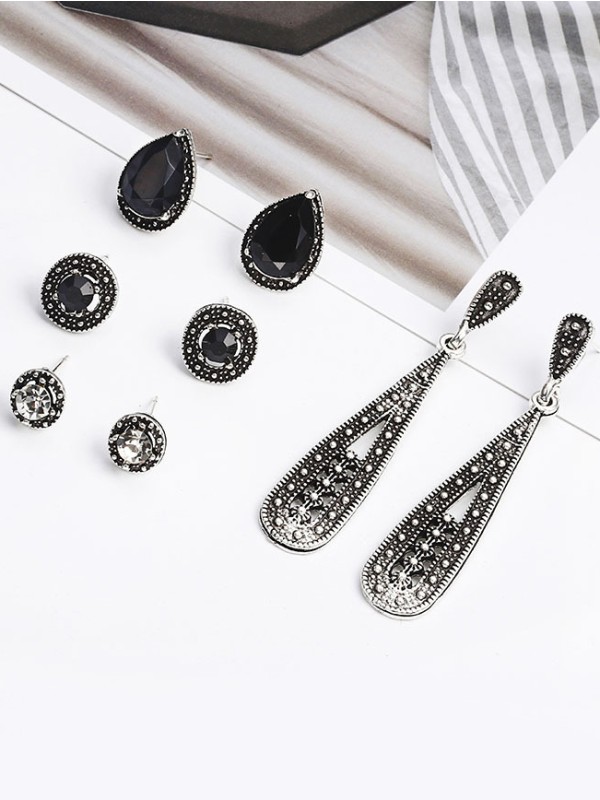 Delightful Dark Set of 4 Stud Earrings