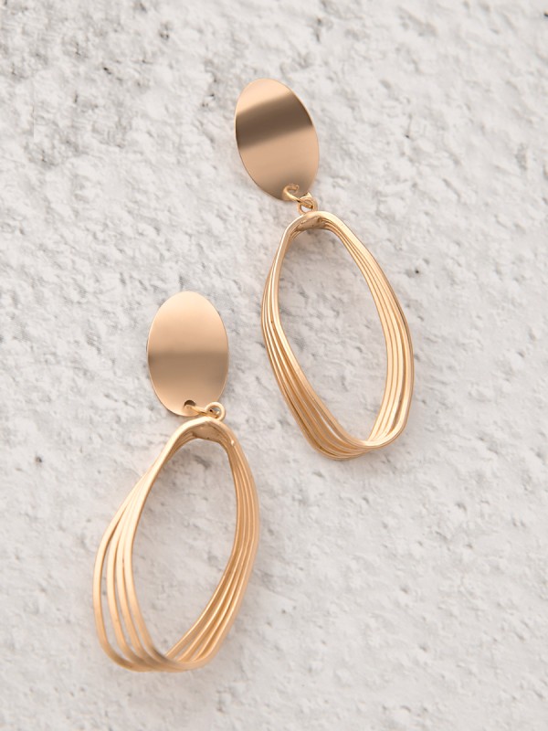 The Crafty Elegance- Golden Matte Earrings