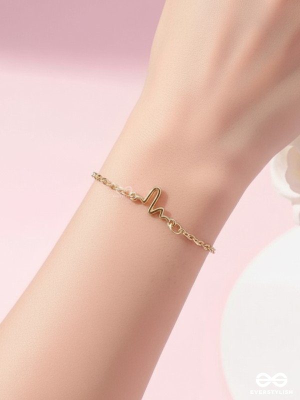 The Elegant Casual Heartbeat Bracelet- Golden