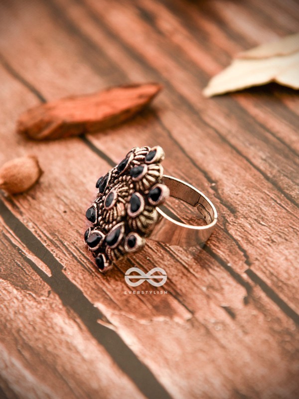 The Charlize Ring (Adjustable) - Onyx Black - The Embellished Oxidised Collection