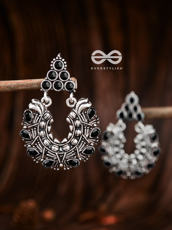 An Intricate Shimmer (Onyx Black) - The Embellished Oxidised Collection