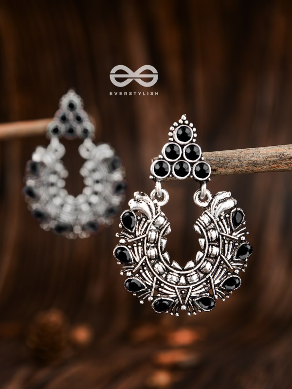 An Intricate Shimmer (Onyx Black) - The Embellished Oxidised Collection