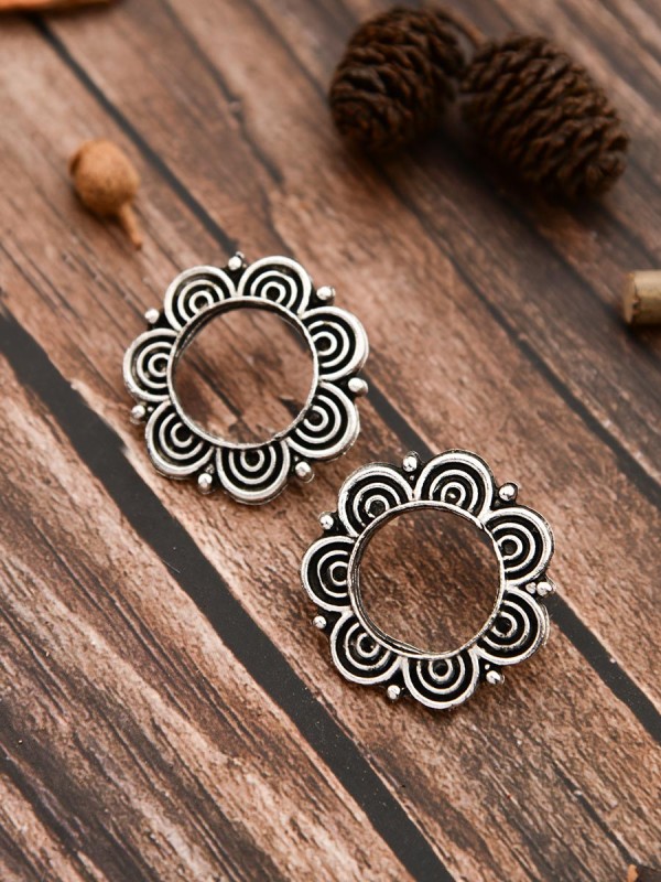 The Cute Florals - Oxidised Boho Studs