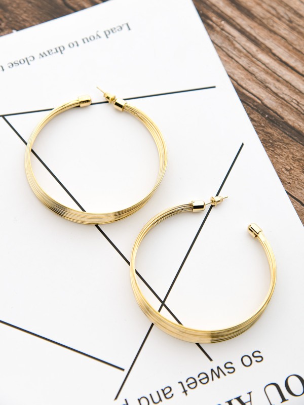 The Layered Oversized Hoops - Golden
