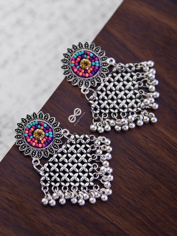 The Criss Cross Sun (Multicoloured) - The Embroidered Oxidised Collection