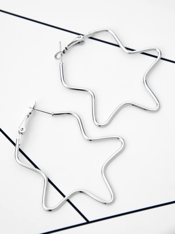 The Everyday Chic - Oversized Star Hoops - Silver