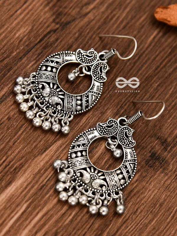 The Intricate Peacock Artwork - Oxidised Dangling Earrings