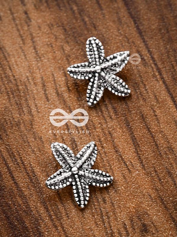 The Little Boho Starfish Studs - Tiny Trinket Earrings