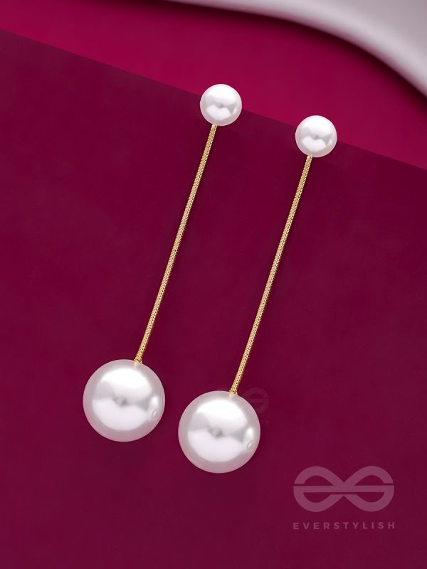 The Pearly Reflection- Golden Pearl Earrings