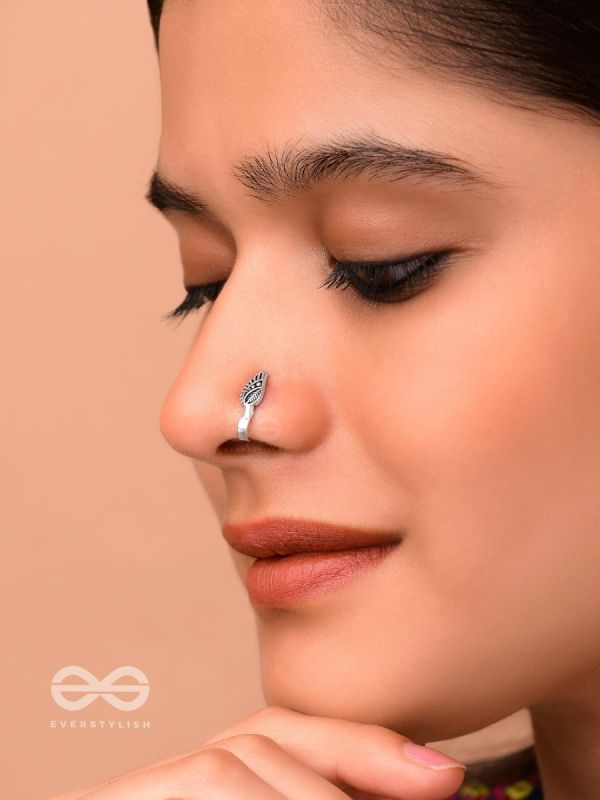 LEAFY WHISPERS - OXIDISED NON-PIERCED NOSERING