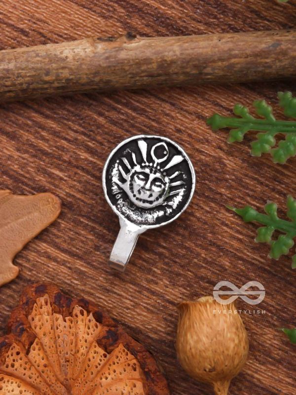 THE DIVINE GRACE - OXIDISED NON-PIERCED NOSERING