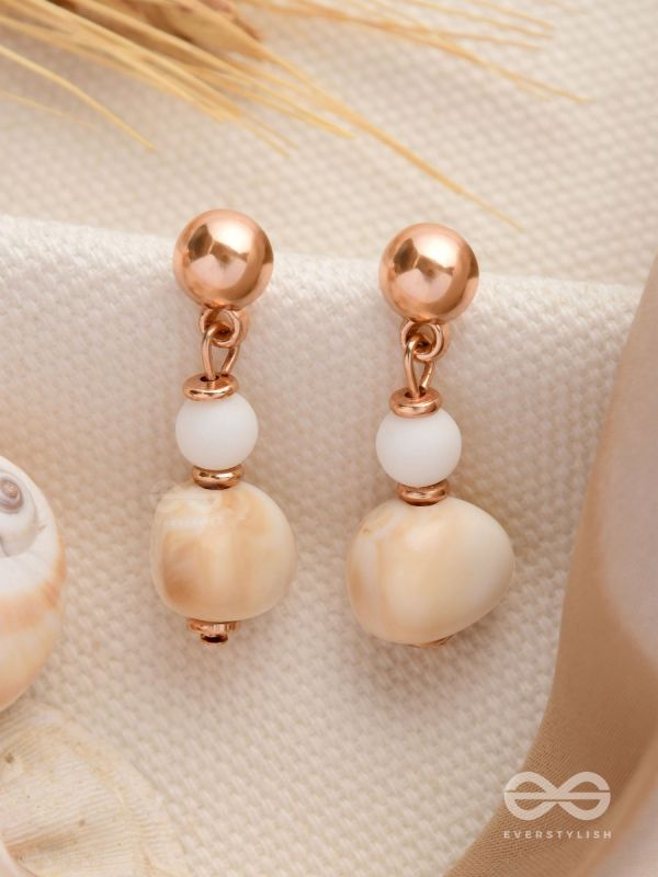 DANCING ON THE BEACH - CUTE DROP EARRINGS