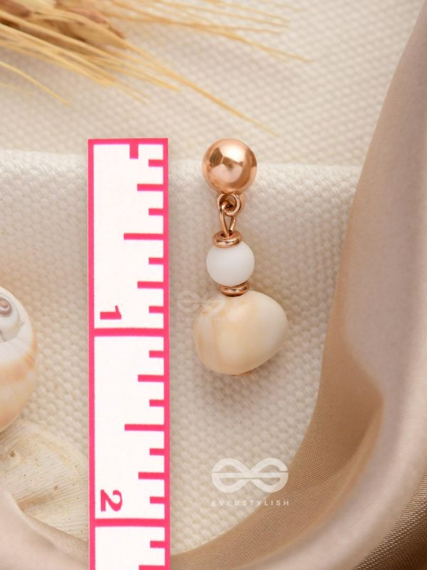 DANCING ON THE BEACH - CUTE DROP EARRINGS